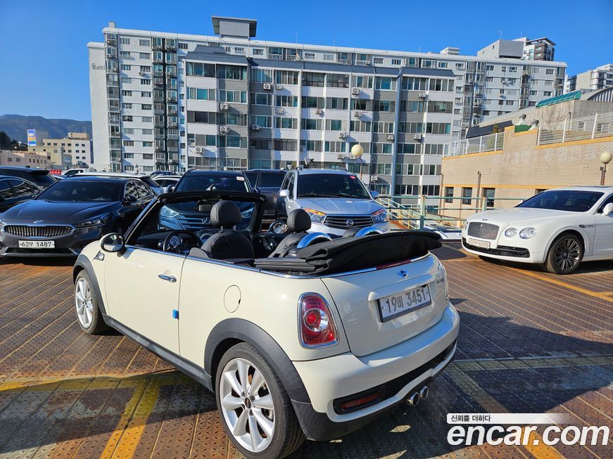 Mini Cooper Convertible 2012