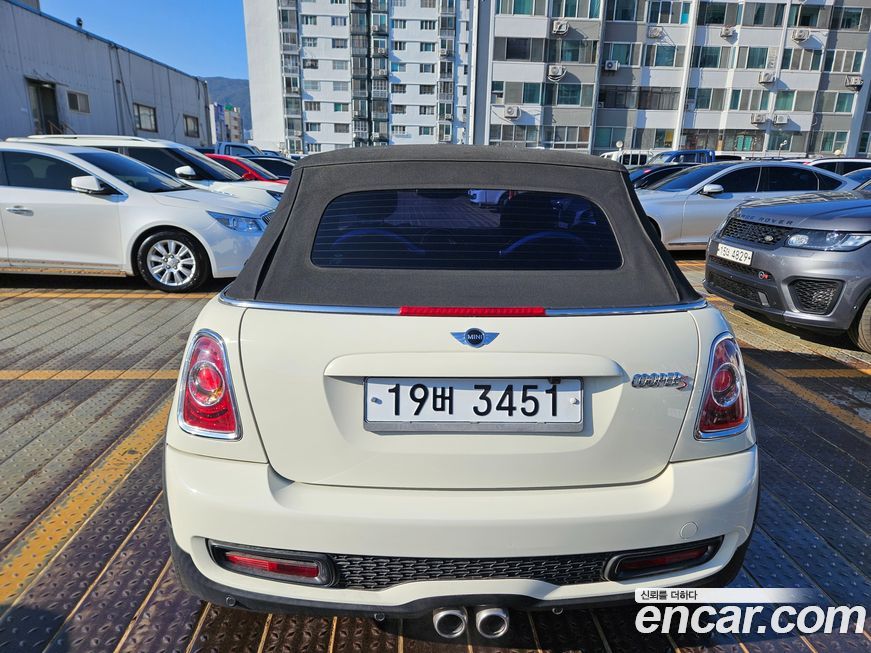 Mini Cooper Convertible 2012