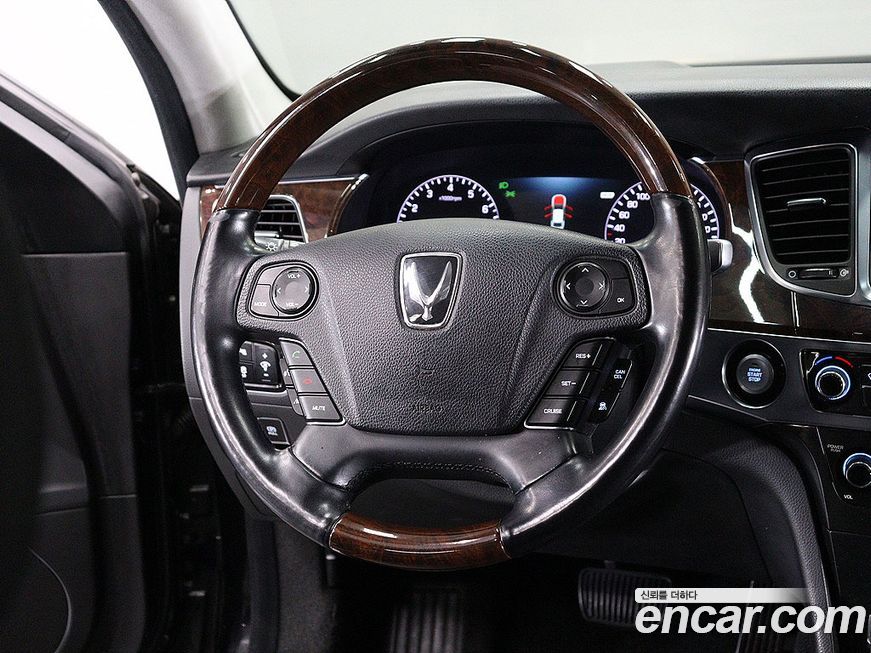 Hyundai Equus 2013