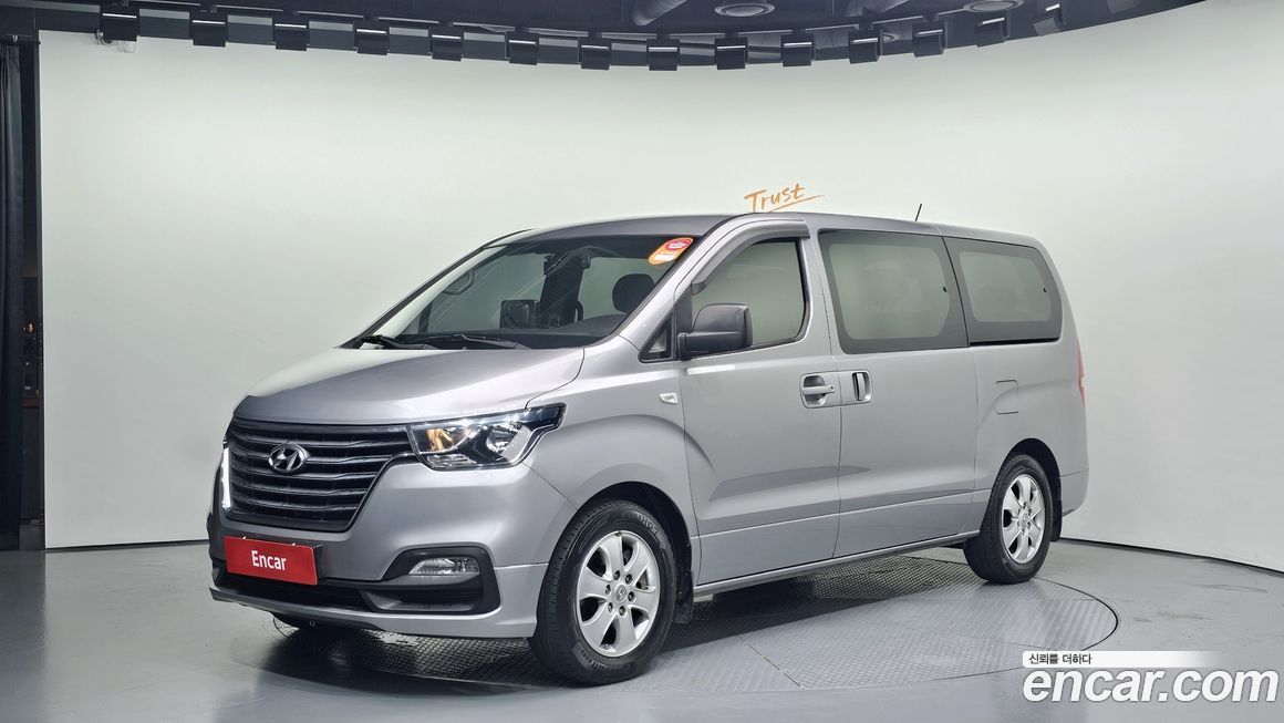 Hyundai Starex 2019