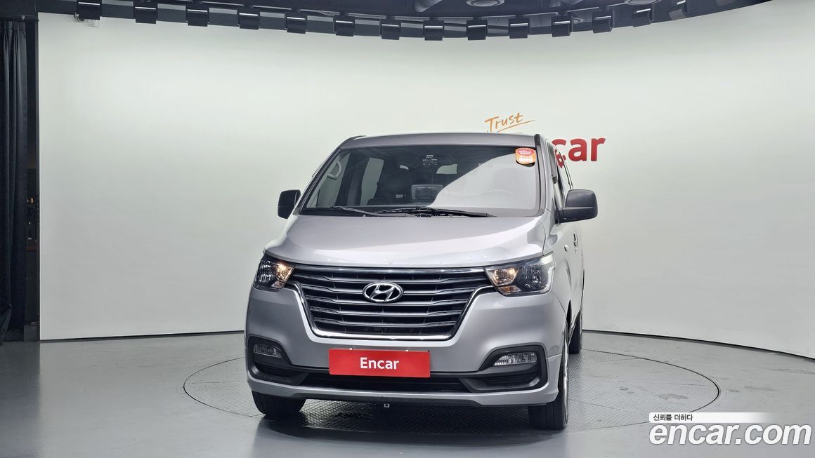 Hyundai Starex 2019
