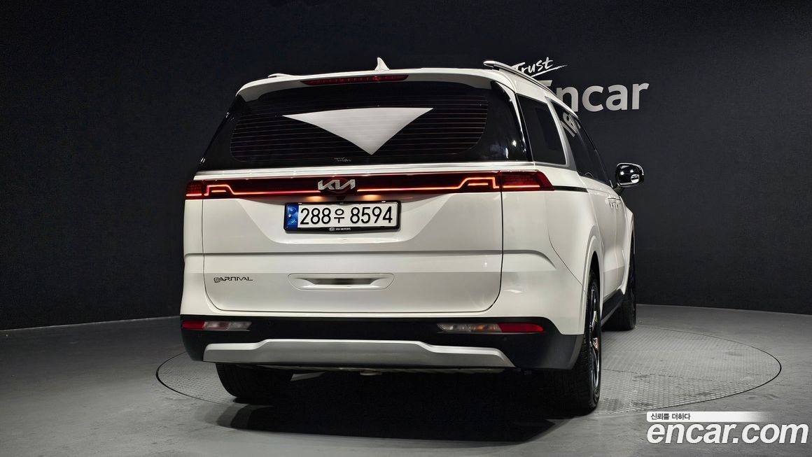 Kia Canival 2021