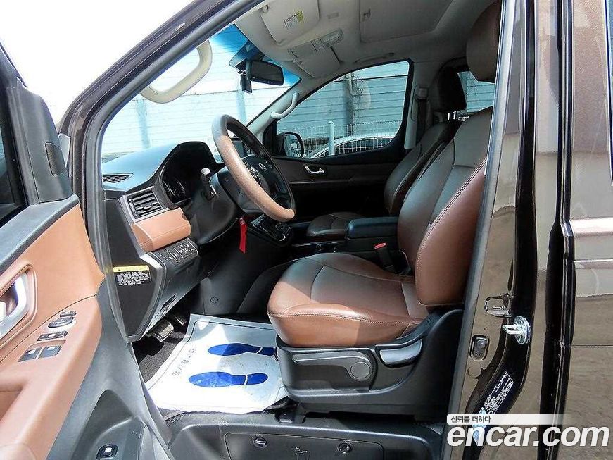 Hyundai Starex 2019
