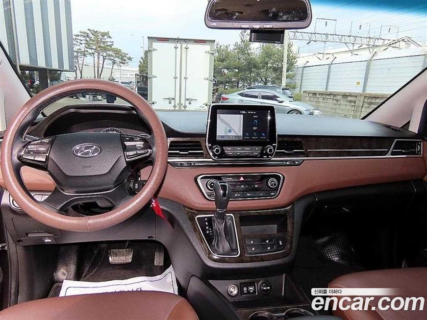 Hyundai Starex 2019