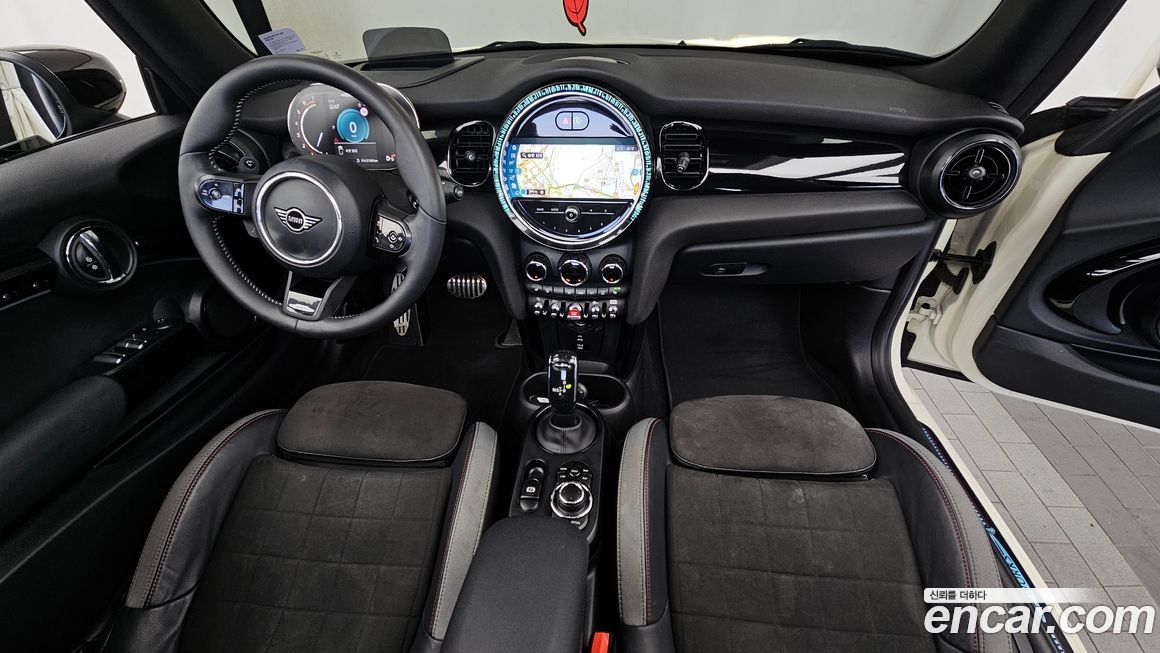 Mini Cooper Convertible 2022