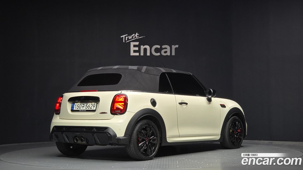 Mini Cooper Convertible 2022
