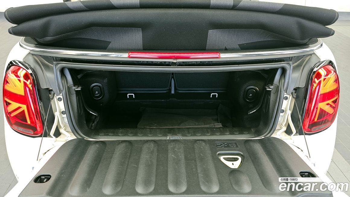 Mini Cooper Convertible 2022