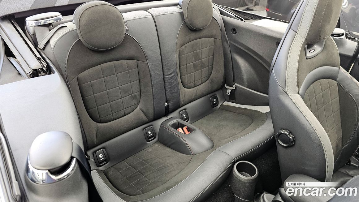 Mini Cooper Convertible 2022