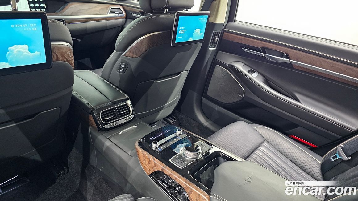 Genesis G90 2021