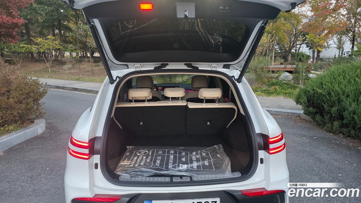 Genesis GV70 2025