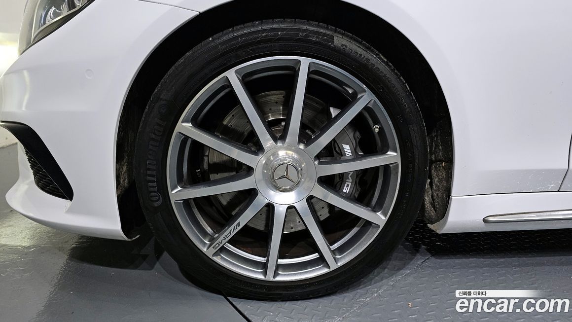 Mercedes-Benz S-Class 2015