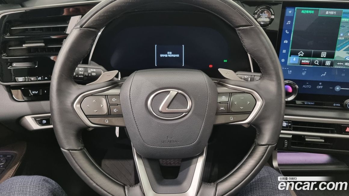 Lexus RX 2025