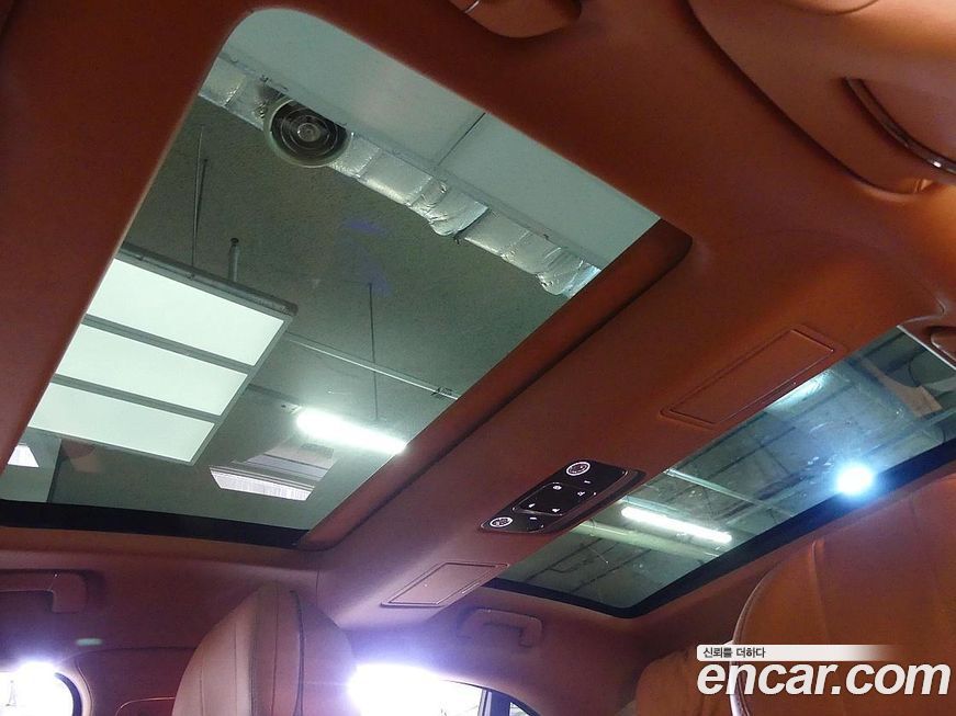 Bentley Flying Spur 2023