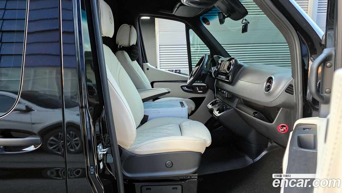 Mercedes-Benz Sprinter 2024