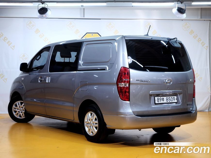 Hyundai Starex 2016