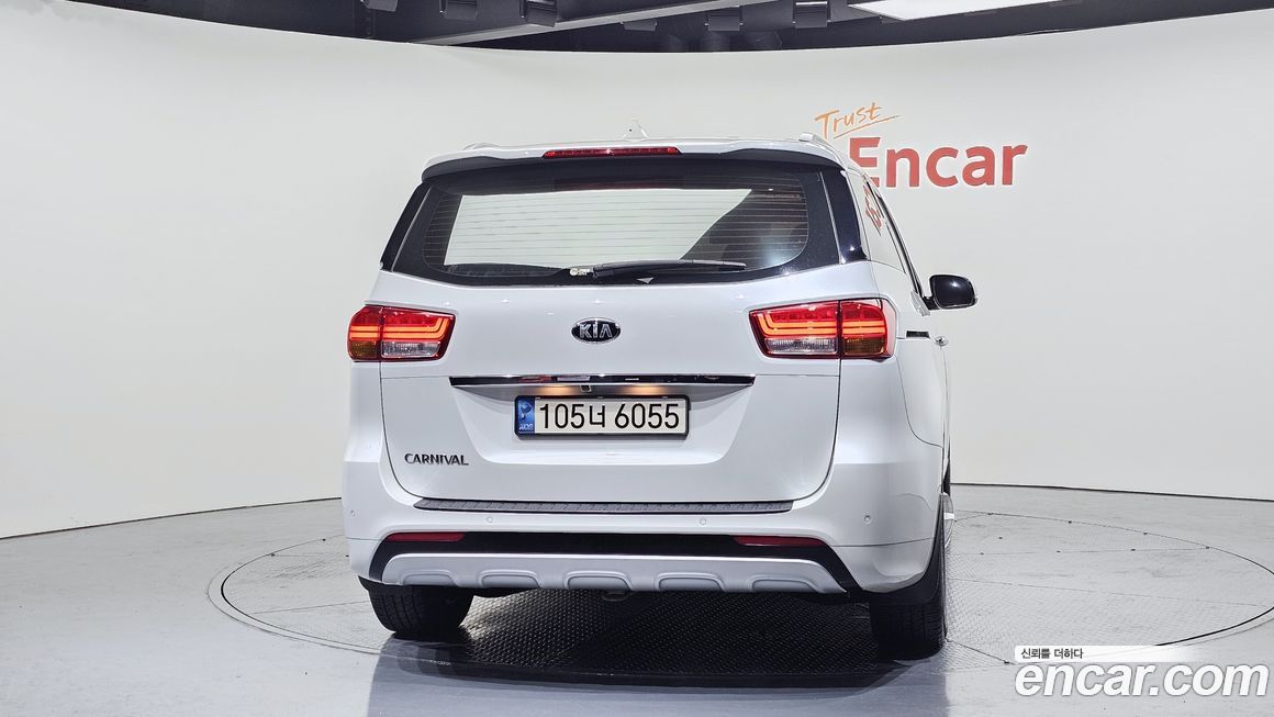 Kia Canival 2015