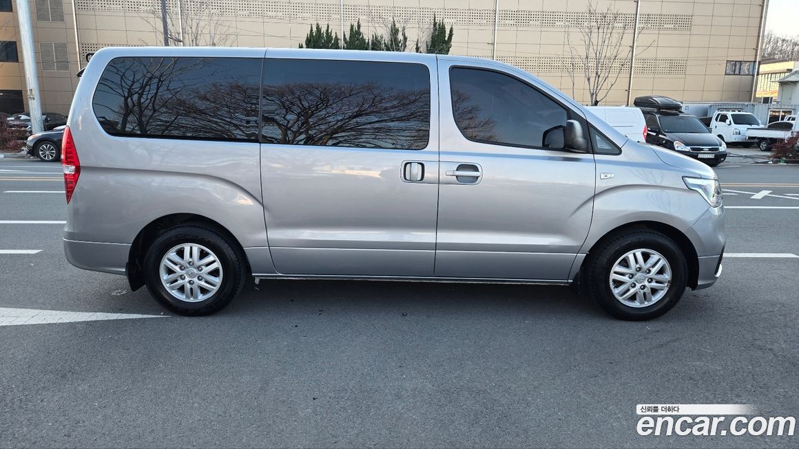 Hyundai Starex 2020