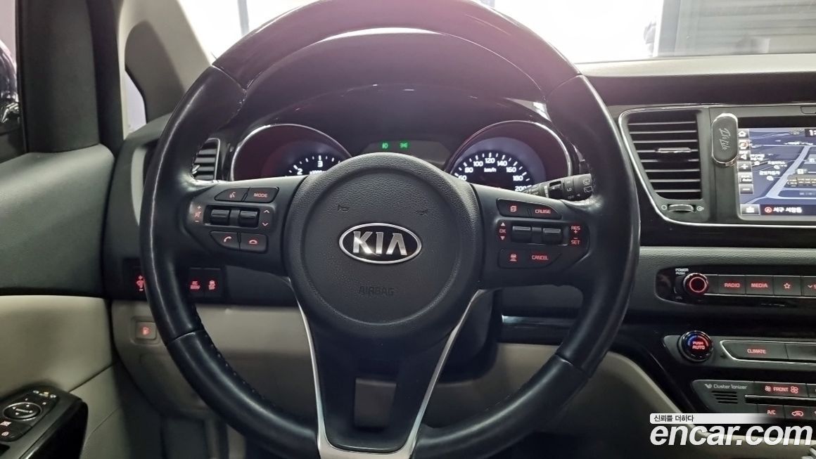 Kia Canival 2019