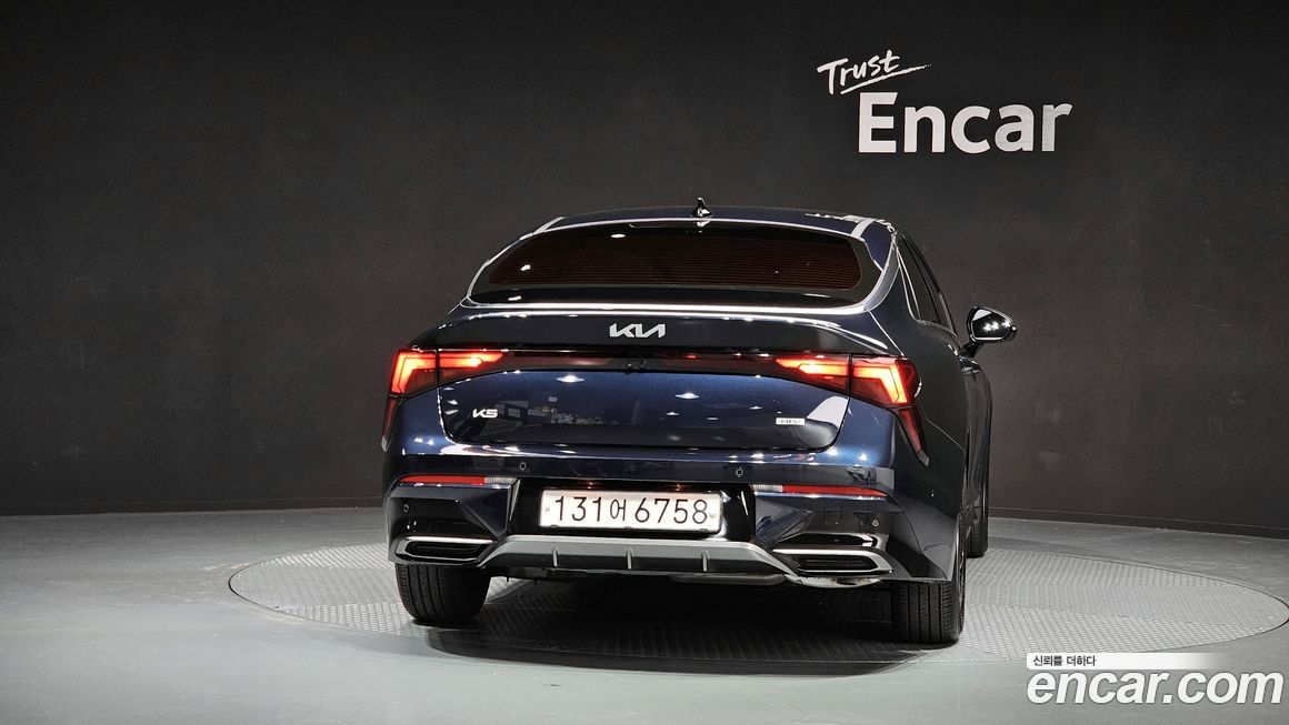 Kia K5 2025