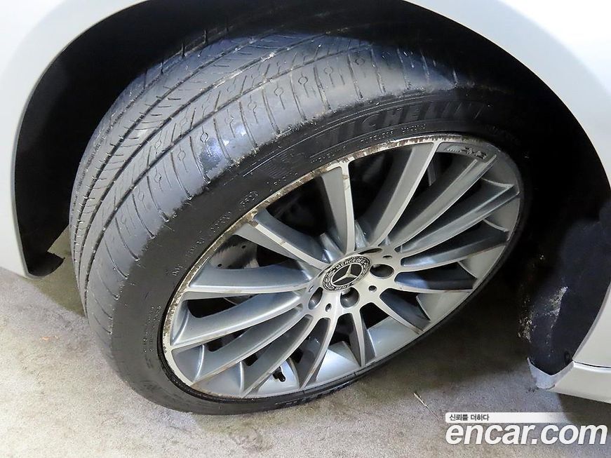 Mercedes-Benz S-Class 2020