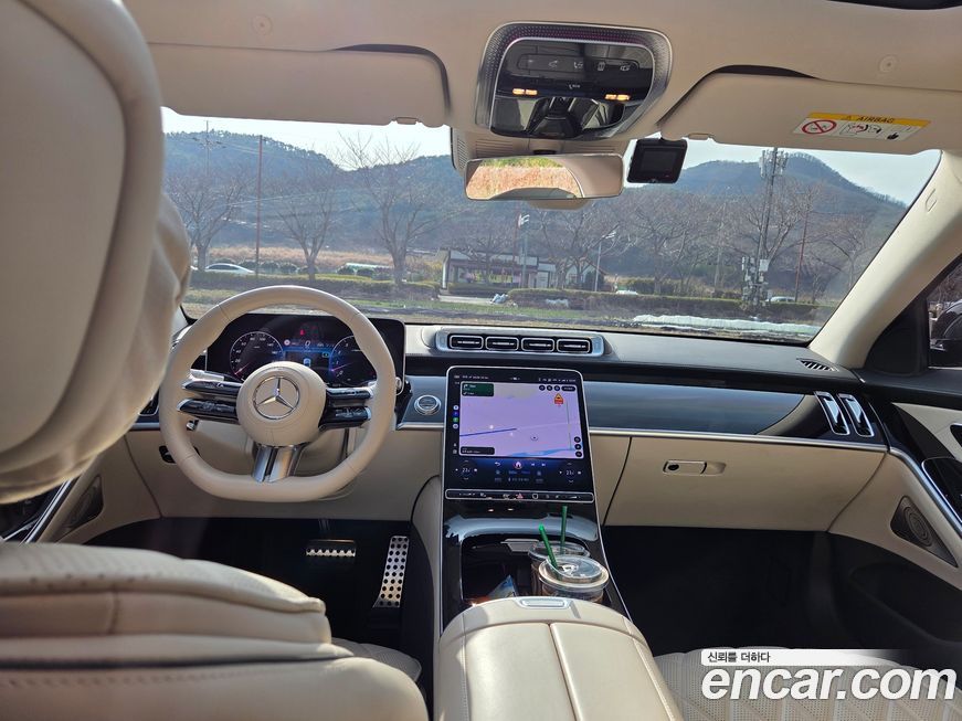 Mercedes-Benz S-Class 2024