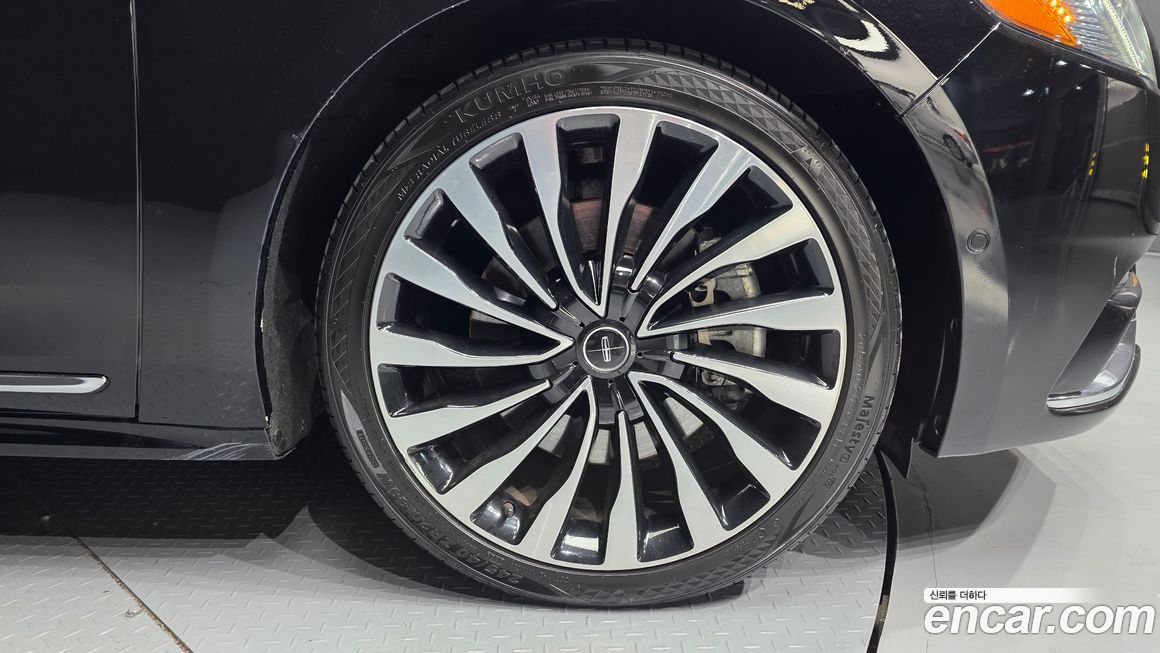 Lincoln Continental 2017