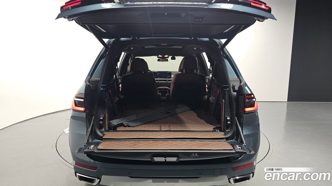 BMW X7 2023