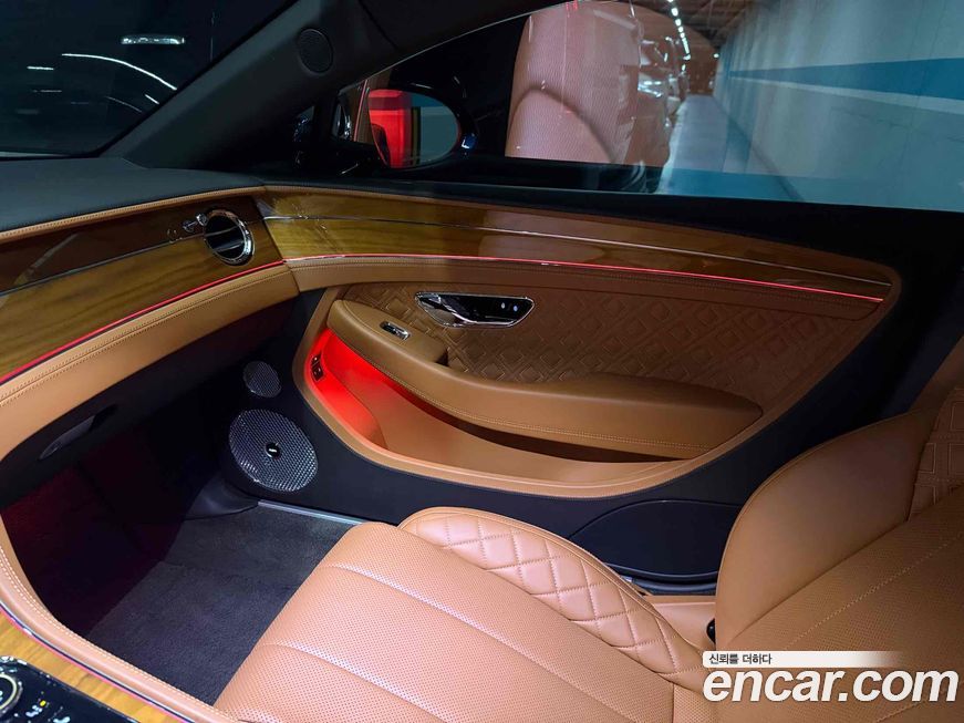 Bentley Continental 2020