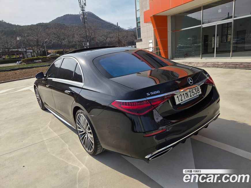 Mercedes-Benz S-Class 2024