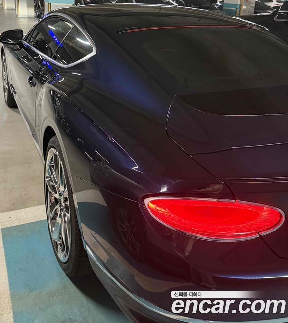 Bentley Continental 2020