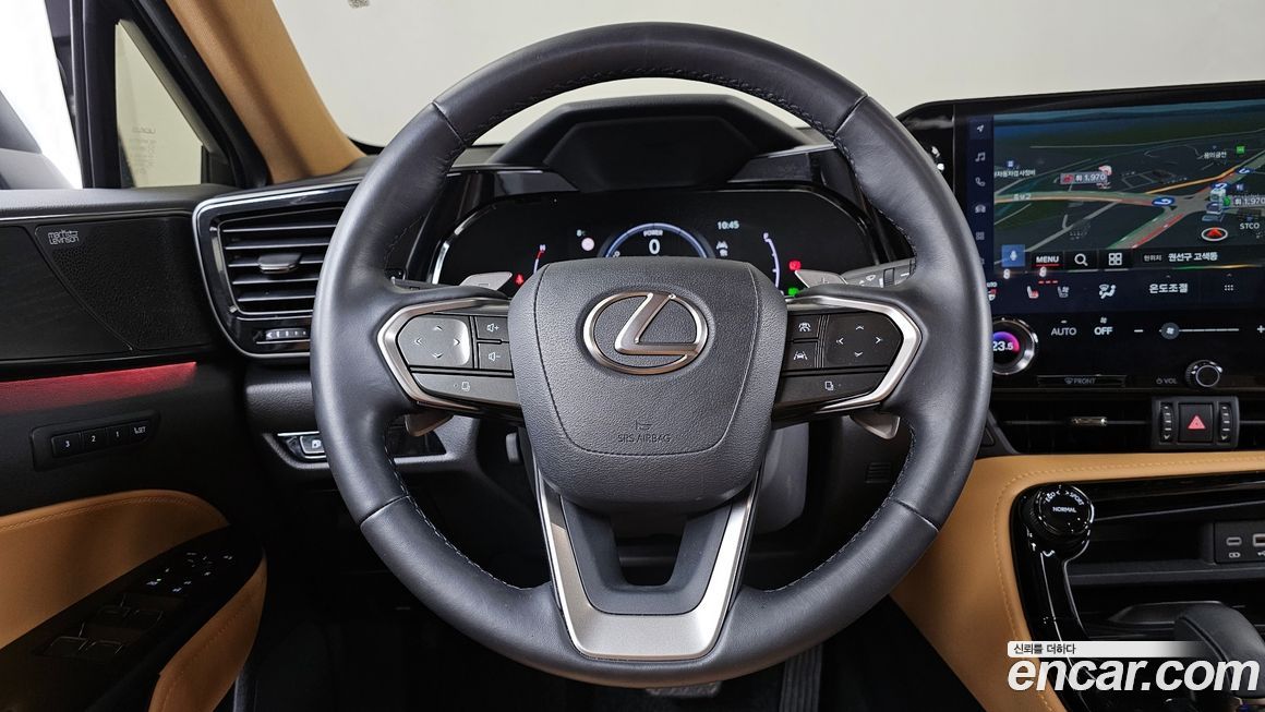 Lexus NX 2025