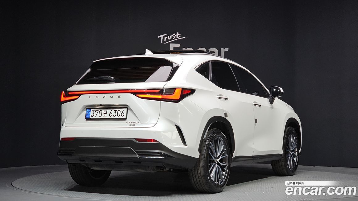 Lexus NX 2025