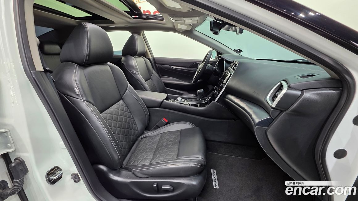 Nissan Maxima 2019