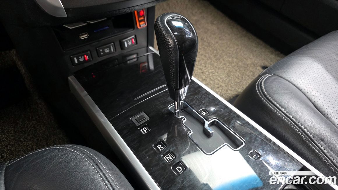 Renault-KoreaSamsung SM7 2009