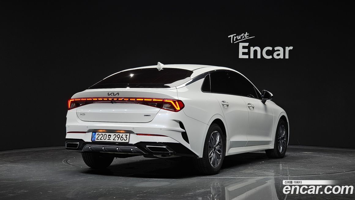 Kia K5 2023