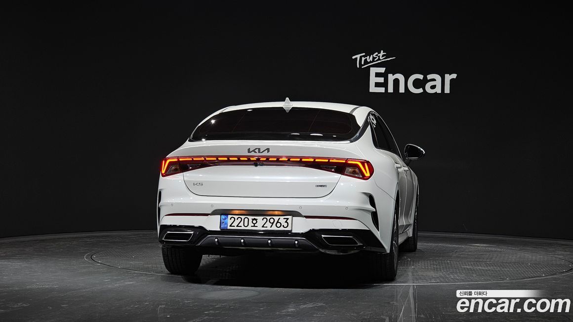 Kia K5 2023