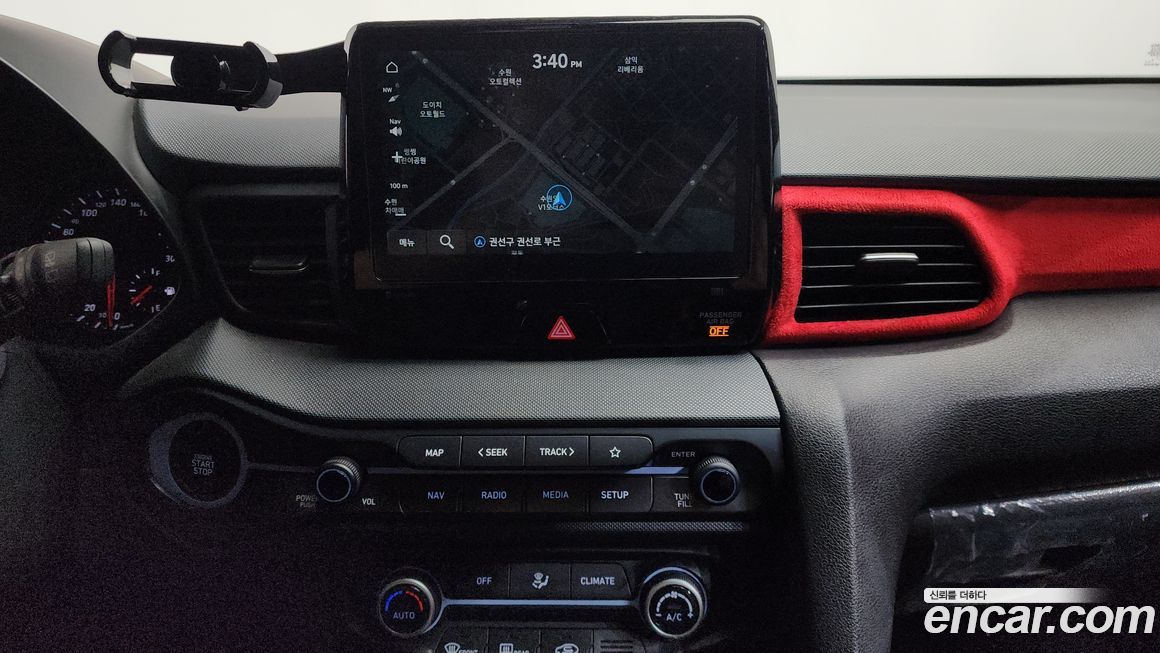 Hyundai Veloster 2021