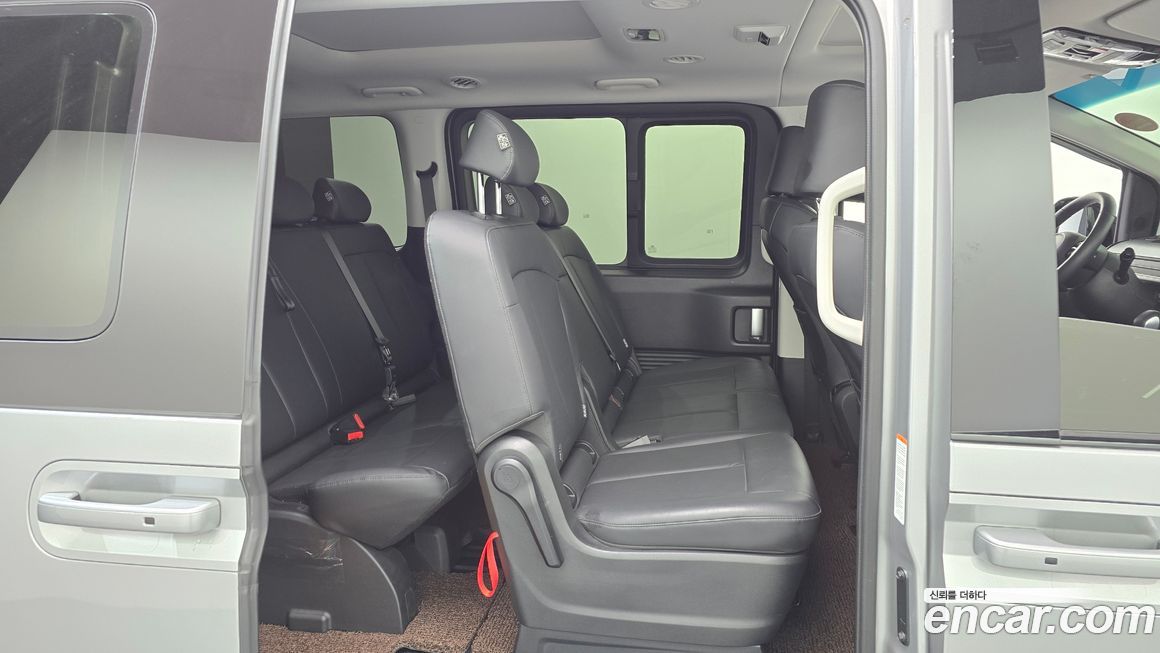 Hyundai Staria 2024