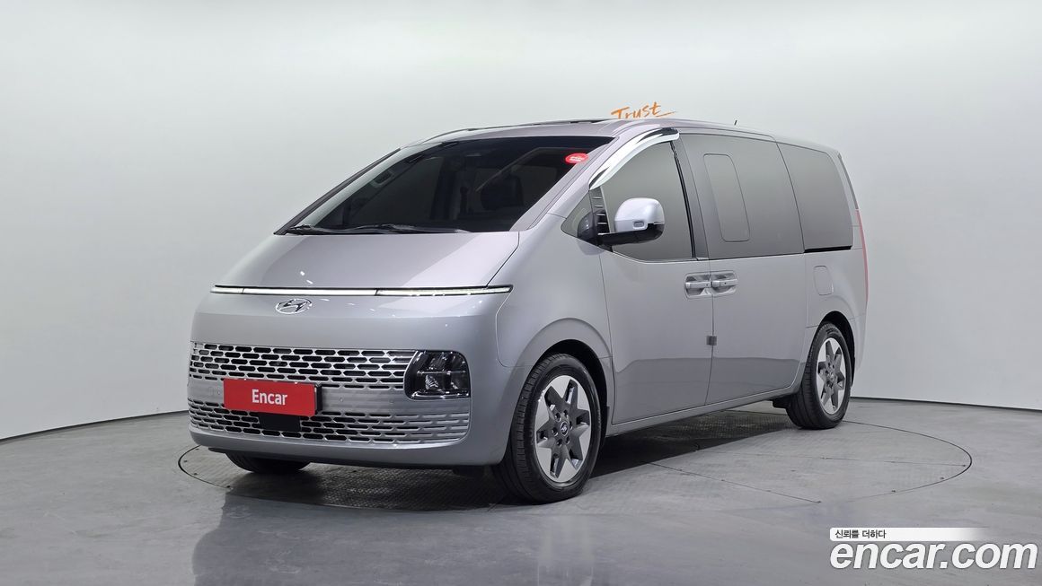 Hyundai Staria 2024