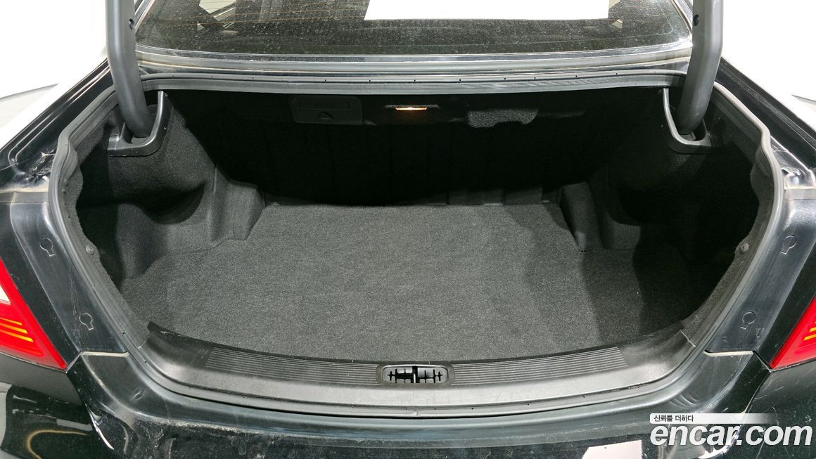 KG_Mobility_Ssangyong Chairman 2011