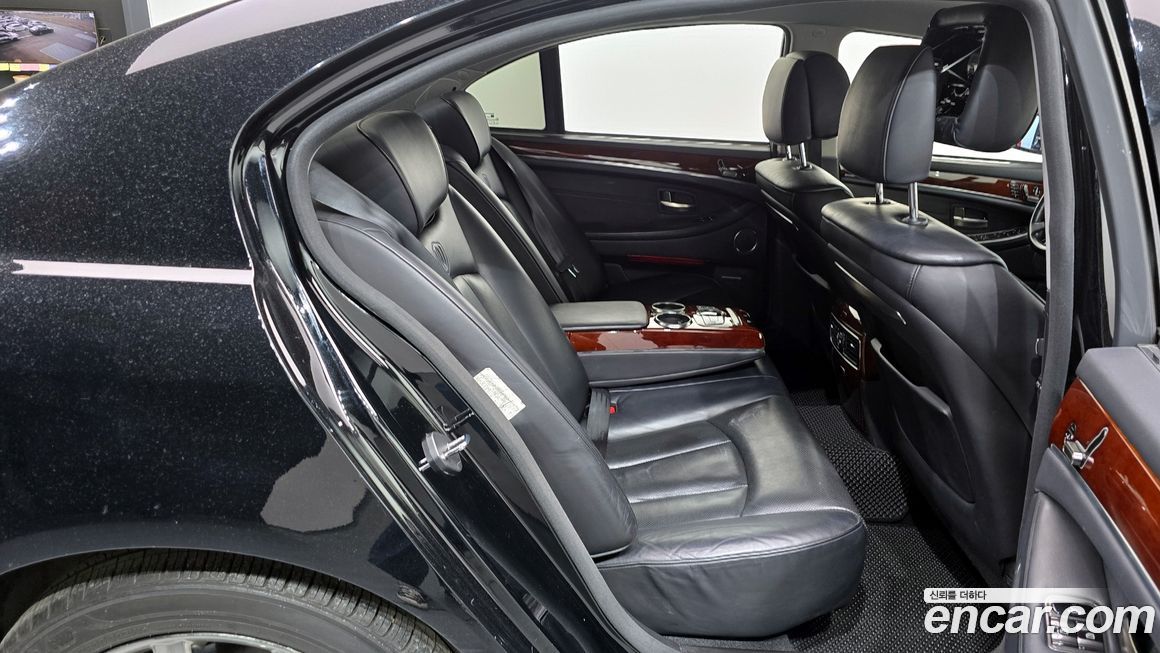 KG_Mobility_Ssangyong Chairman 2011