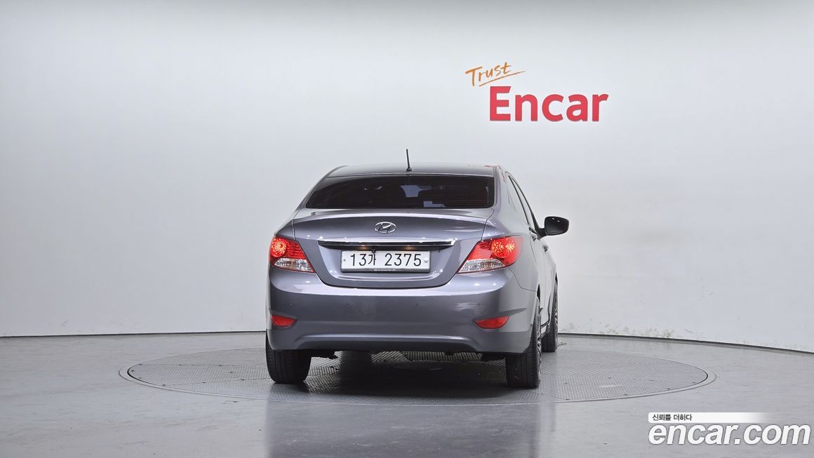 Hyundai Accent 2014