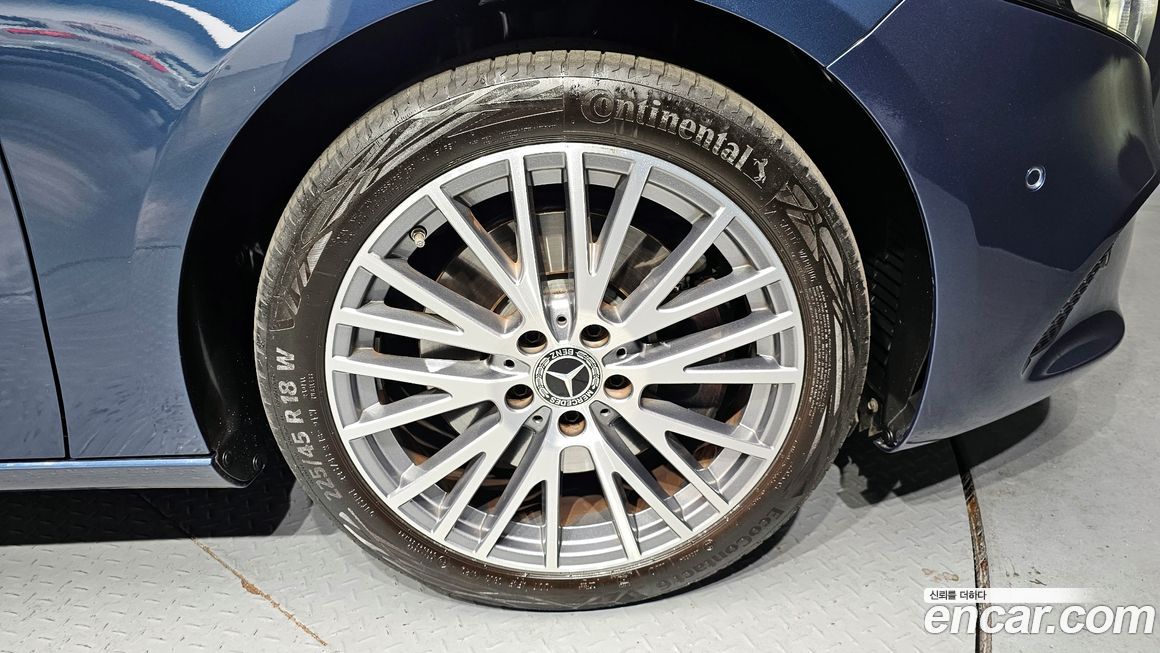 Mercedes-Benz A-Class 2022