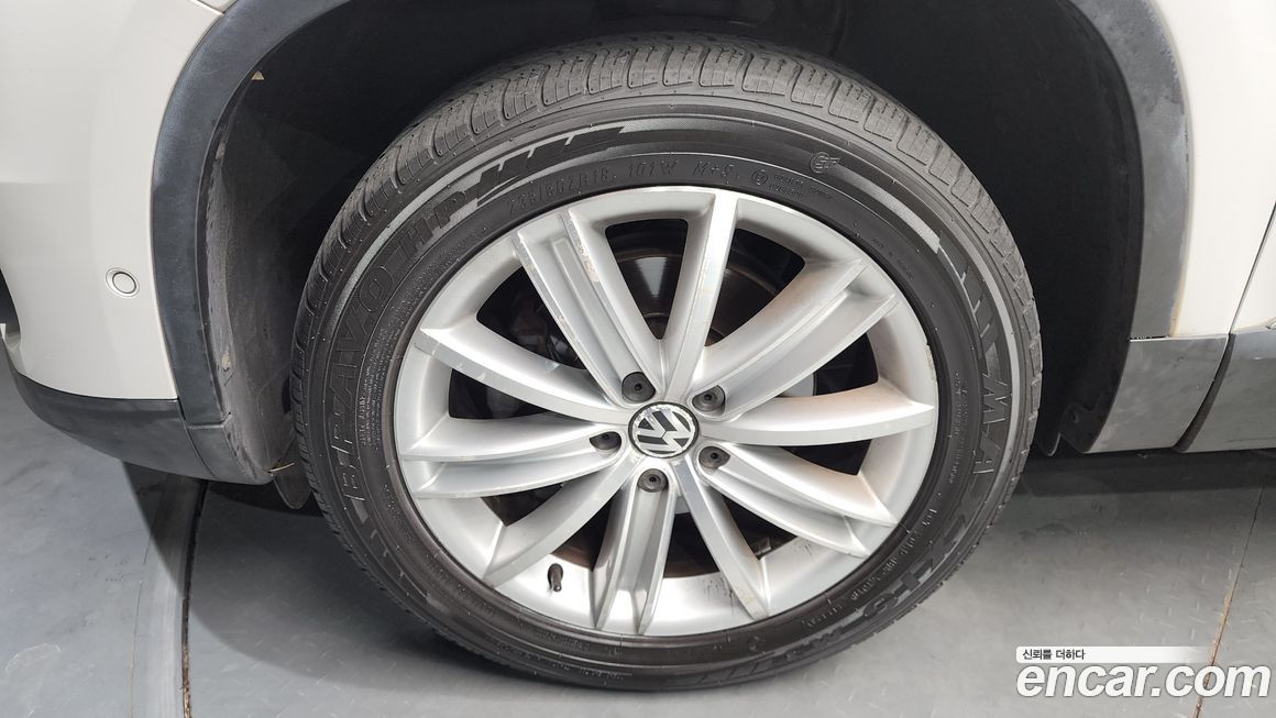 Volkswagen Tiguan 2012