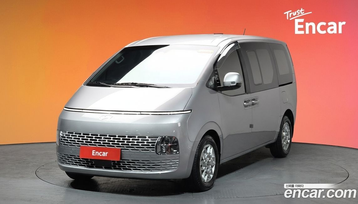Hyundai Staria 2025