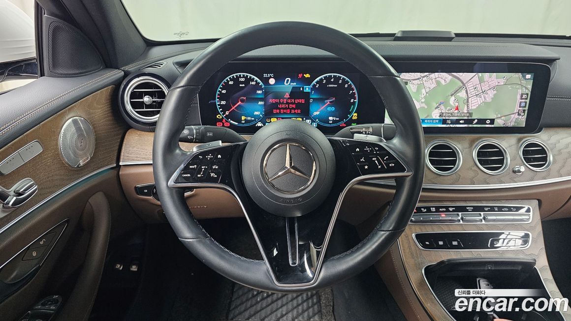 Mercedes-Benz E-Class 2021