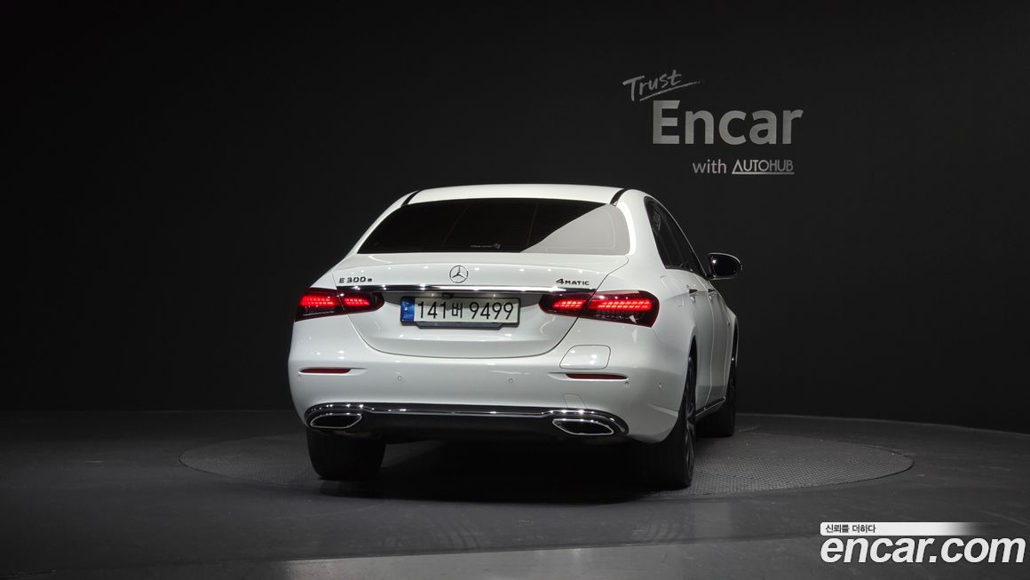 Mercedes-Benz E-Class 2021