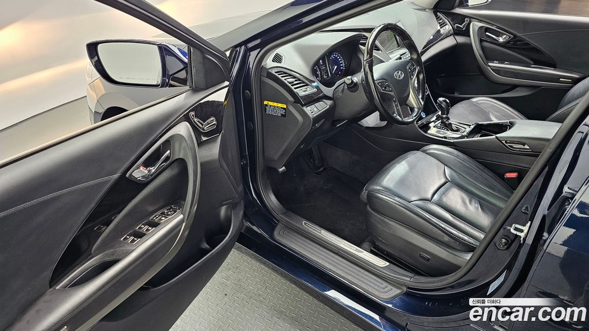 Hyundai Grandeur 2012