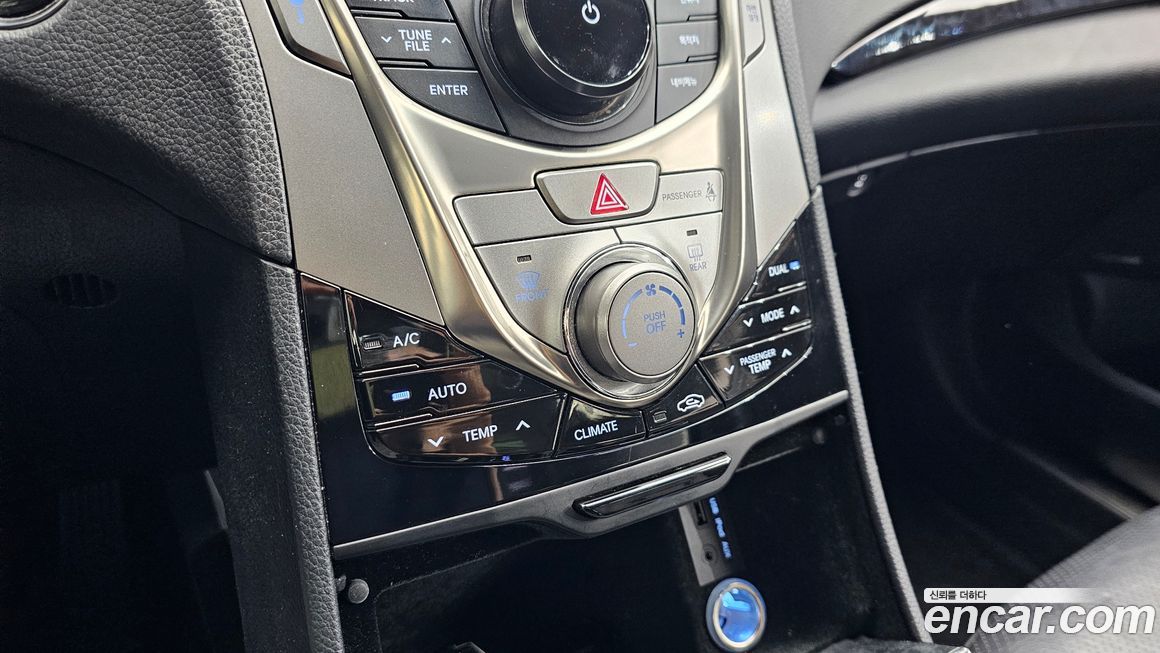 Hyundai Grandeur 2012