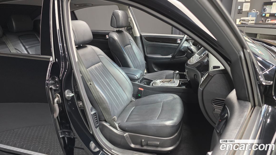 Hyundai Genesis 2013